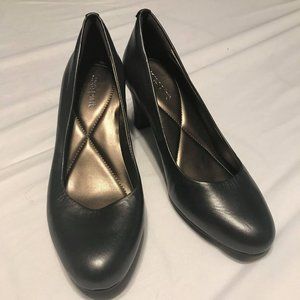 small heel easyspirit shoes